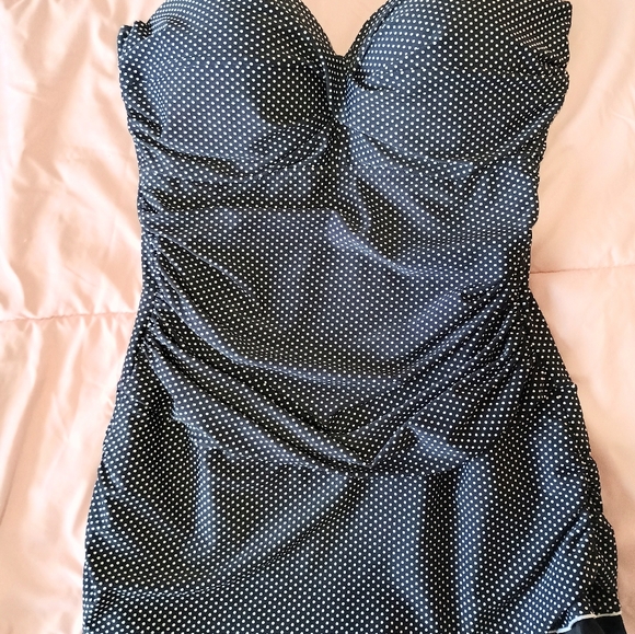 Hilor Retro Polka Dot Bathing Suit - Picture 1 of 7